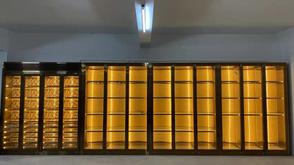 您會選購不銹鋼酒柜嗎？選購不銹鋼酒柜有哪些技巧？佛山心玲金屬制品告訴您